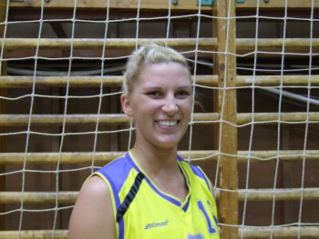 Serbán Anett 16 Serbán Anett